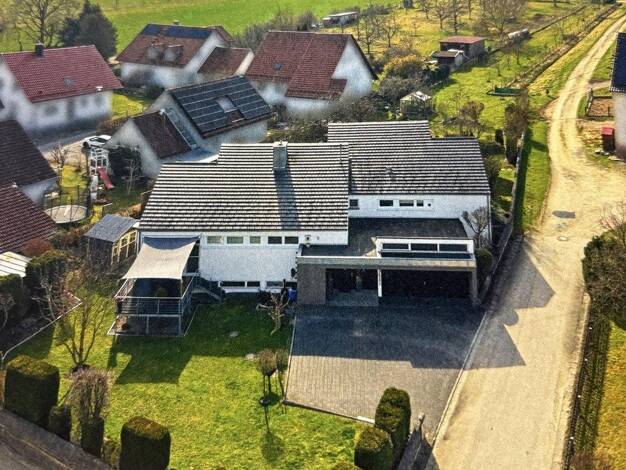 Mehrfamilienhaus zum Kauf provisionsfrei 1.090.000 € 10 Zimmer 351 m² 2.442 m² Grundstück Oberreichenbach Weißenhorn 89264