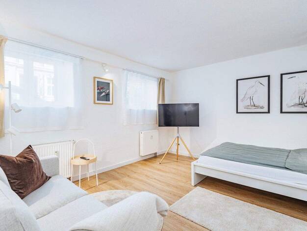 Wohnung zur Miete Wohnen auf Zeit 900 € 2 Zimmer 34 m² frei ab 01.03.2026 Stadtmitte Rostock 18055