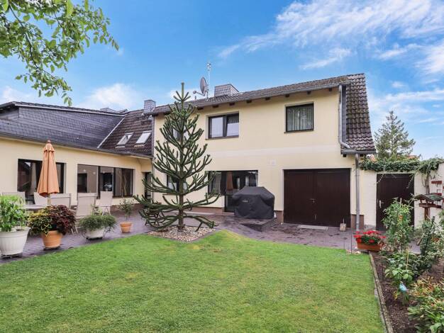 Doppelhaushälfte zum Kauf 349.000 € 8 Zimmer 215 m² 1.391 m² Grundstück Salzwedel Salzwedel 29410