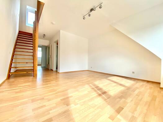 Maisonette zur Miete 870 € 3 Zimmer 62 m² Geschoss 2/3 frei ab sofort Zirndorf Zirndorf 90513