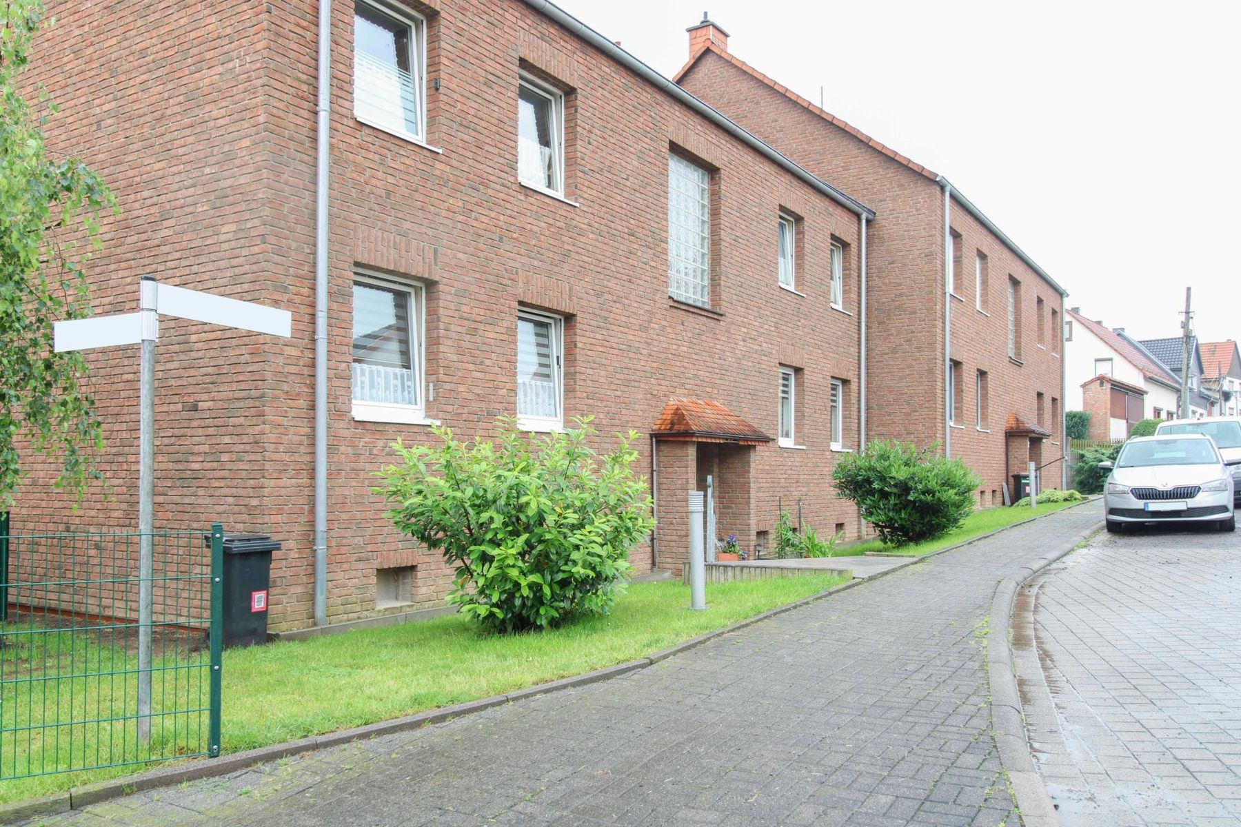 Wohnung zum Kauf 46.000 € 2 Zimmer 59,2 m²<br/>Wohnfläche 1.<br/>Geschoss Nessetal 99869