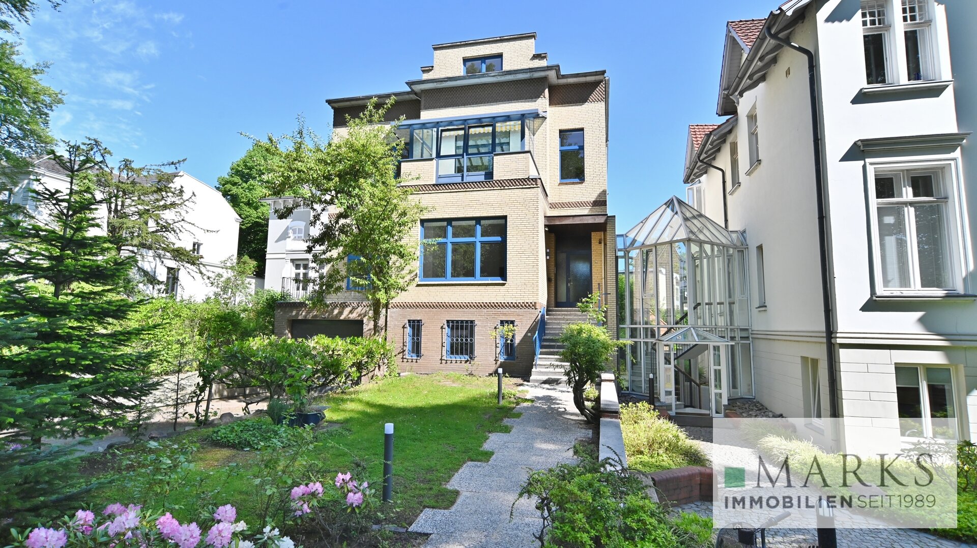 Mehrfamilienhaus zum Kauf 1.200.000 € 394,3 m²<br/>Wohnfläche 811 m²<br/>Grundstück Burgtor / Stadtpark Lübeck 23568