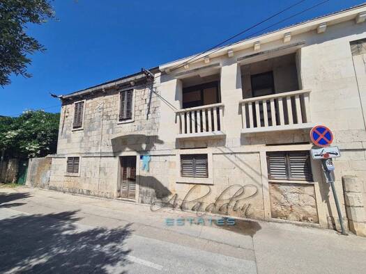 Einfamilienhaus zum Kauf 1.350.000 € 6 Zimmer 248 m² Sutivan 21403