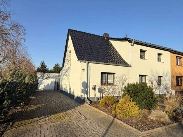 Doppelhaushälfte zum Kauf 325.000 € 7 Zimmer 165,4 m² 754 m² Grundstück frei ab 01.09.2026 Lessingstraße 2 Zscherndorf Sandersdorf-Brehna 06792