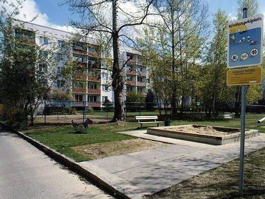 Wohnung zur Miete 618 € 2 Zimmer 65,7 m² 3. Geschoss frei ab 01.02.2026 Am Dahlienheim 26 Leuben Dresden 01257