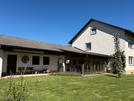 Mehrfamilienhaus zum Kauf 550.000 € 8 Zimmer 194 m² 1.032 m² Grundstück Beckstetten Jengen 86860