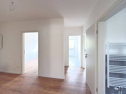 Wohnung zum Kauf 299.000 € 3,5 Zimmer 75 m² 3 Geschosse frei ab sofort Gerhart-Hauptmann-Straße 19 Bruck Erlangen 91058