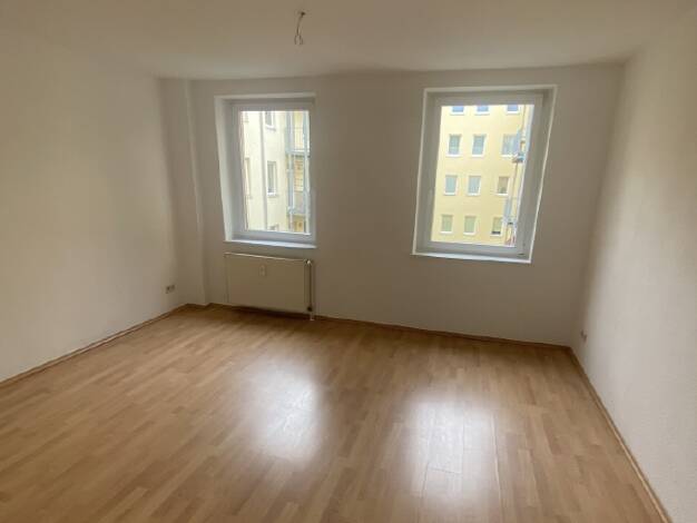 Wohnung zur Miete 488 € 3 Zimmer 75,1 m² Dachgeschoss, 4. Geschoss frei ab 01.09.2025 Halberstädter Straße 151 Sudenburg Magdeburg 39112