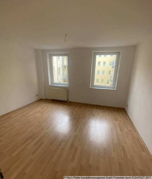 Wohnung zur Miete 488 € 3 Zimmer 75,1 m² Dachgeschoss, 4. Geschoss frei ab 01.09.2025 Halberstädter Straße 151 Salzmannstraße Magdeburg 39112