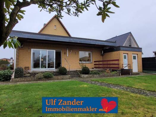 Haus zum Kauf 230.000 € 7 Zimmer 143,7 m² 1.182 m² Grundstück Bahnhofstraße Wrestedt Wrestedt 29559