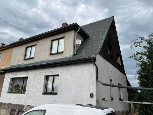 Doppelhaushälfte zum Kauf provisionsfrei 137.000 € 4 Zimmer 101,2 m² 700 m² Grundstück Am Kreßberg 3 Schedewitz Zwickau 08056