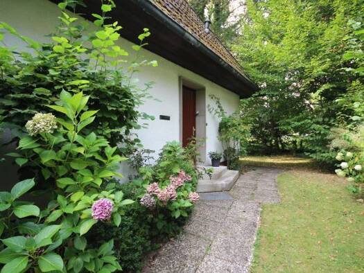 Haus zum Kauf 950.000 € 5 Zimmer 144 m² 1.161 m² Grundstück frei ab sofort Ahrensburg 22926