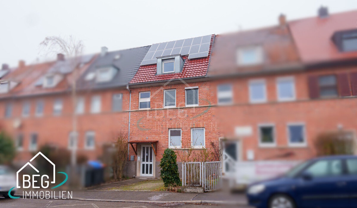 Reihenmittelhaus zum Kauf 399.000 € 5 Zimmer 95,4 m²<br/>Wohnfläche 147 m²<br/>Grundstück Unterstadt / Galgenberg Böblingen 71032