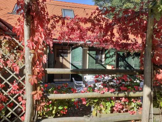 Einfamilienhaus zur Miete 850 € 2 Zimmer 40 m² 100 m² Grundstück frei ab sofort utca Bárdudvarnok 7478