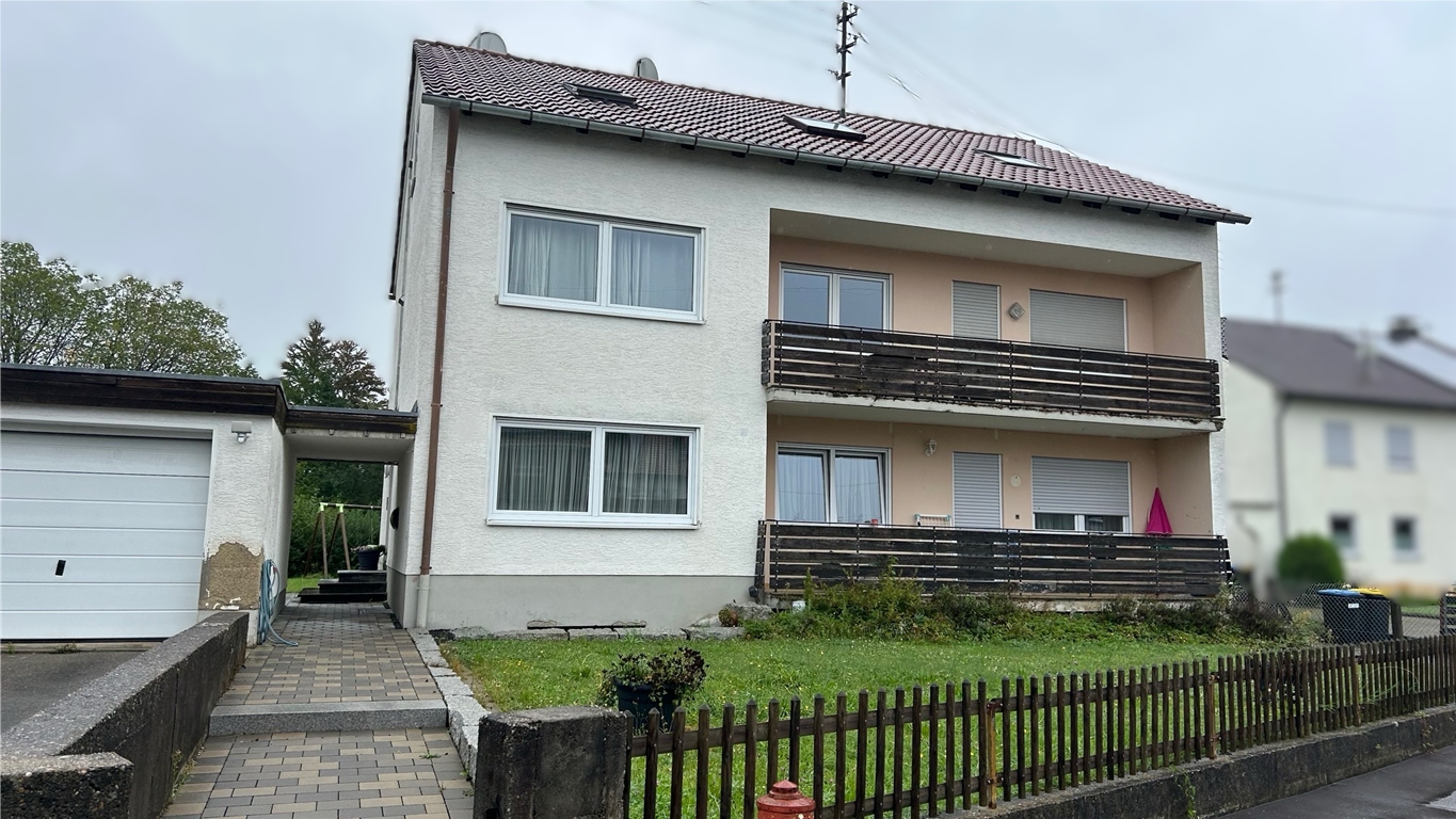 Mehrfamilienhaus zum Kauf 680.000 € 12 Zimmer 268 m²<br/>Wohnfläche 920 m²<br/>Grundstück 01.01.2025<br/>Verfügbarkeit Altenstadt Altenstadt , Iller 89281