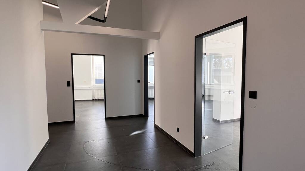 Büro zur Miete 1.710 € 6 Zimmer 190,9 m² Bürofläche Hönigtal 8301