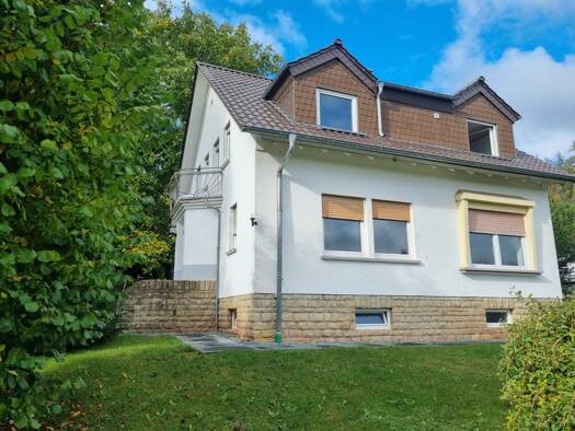 Einfamilienhaus zur Miete 950 € 5 Zimmer 125 m² 2.000 m² Grundstück frei ab 01.12.2026 Körperich 54675