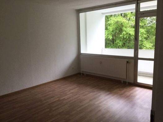 Wohnung zur Miete 419 € 3 Zimmer 74 m² 4. Geschoss frei ab 31.03.2026 Kattowitzer Straße 10 Kreuztal 57223