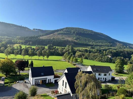 Einfamilienhaus zum Kauf 5 Zimmer 116 m² 616 m² Grundstück Saalhausen Lennestadt 57368