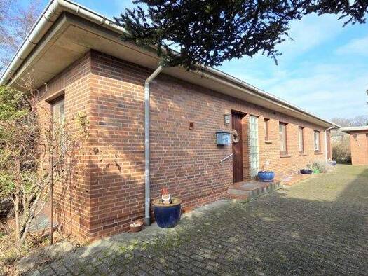 Bungalow zum Kauf provisionsfrei 349.000 € 5 Zimmer 130 m² 1.200 m² Grundstück frei ab sofort Deichhorst Delmenhorst 27753