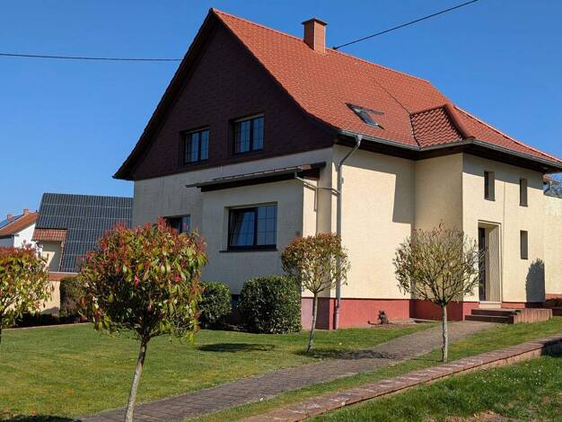 Einfamilienhaus zum Kauf 279.000 € 9 Zimmer 170 m² 1.943 m² Grundstück Falscheid Lebach 66822
