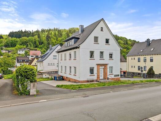Mehrfamilienhaus zum Kauf als Kapitalanlage geeignet 350.000 € 11 Zimmer 238,4 m² 700 m² Grundstück Biedenkopf Biedenkopf 35216