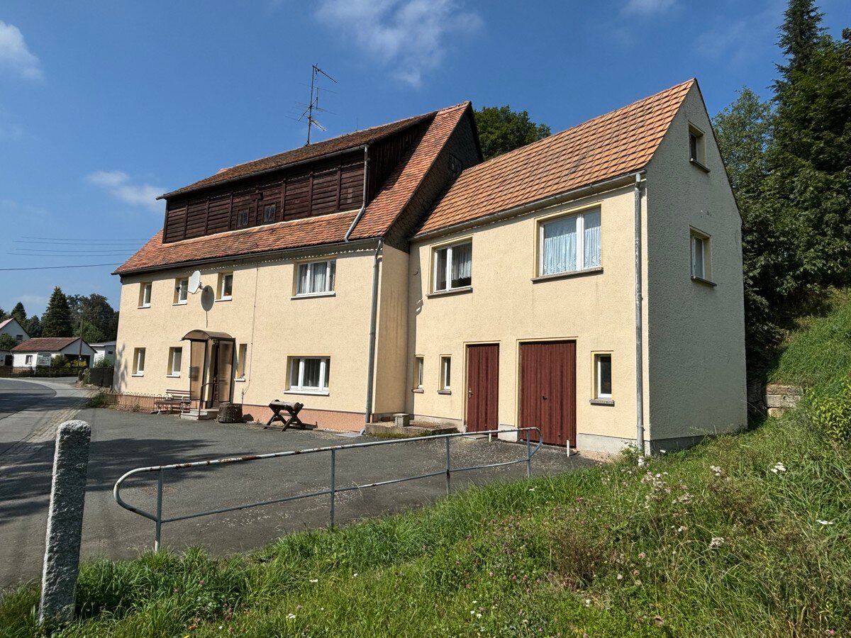 Mehrfamilienhaus zum Kauf 83.000 € 7 Zimmer 180 m²<br/>Wohnfläche 3.370 m²<br/>Grundstück Berthelsdorf Berthelsdorf 02747