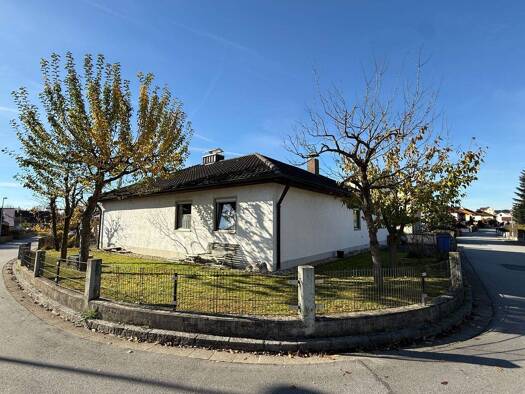 Bungalow zum Kauf 398.000 € 5 Zimmer 145 m² 639 m² Grundstück Hengersberg 94491