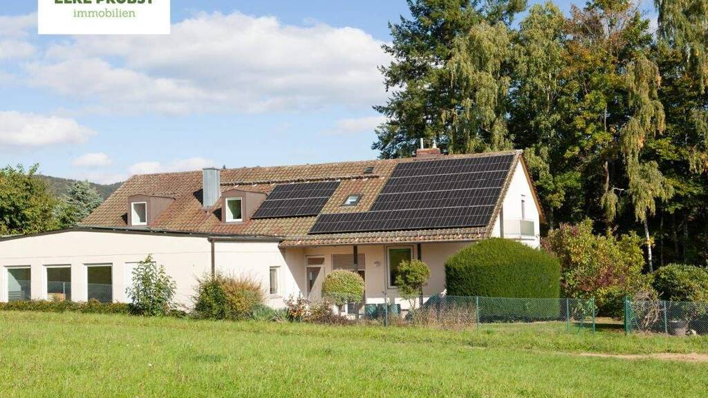 Einfamilienhaus zum Kauf provisionsfrei 299.500 € 9 Zimmer 167 m² 962 m² Grundstück Perlseestr. 3 Waldmünchen 93449