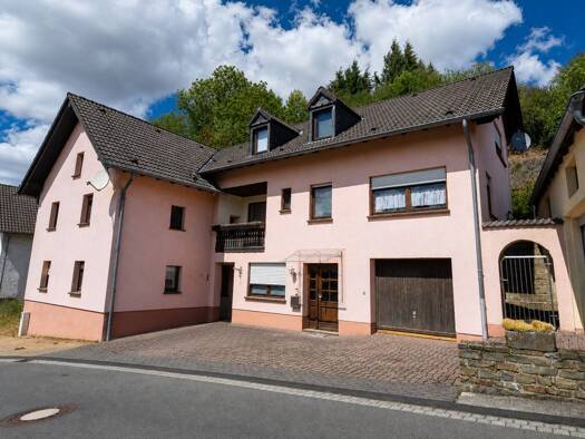 Mehrfamilienhaus zum Kauf 287.000 € 8 Zimmer 210 m² 2.842 m² Grundstück Plütscheid Plütscheid 54597