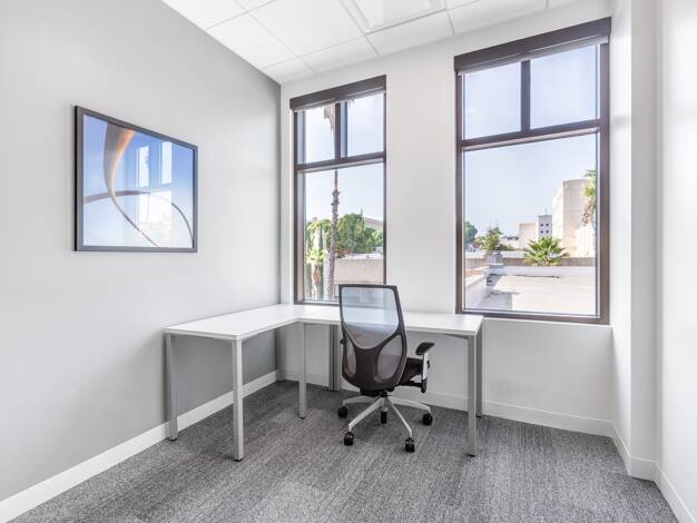 Bürofläche zur Miete provisionsfrei 179 € 10 m² Bürofläche teilbar von 8 m² bis 10 m² Speditionstraße 2 Hafen Düsseldorf 40221