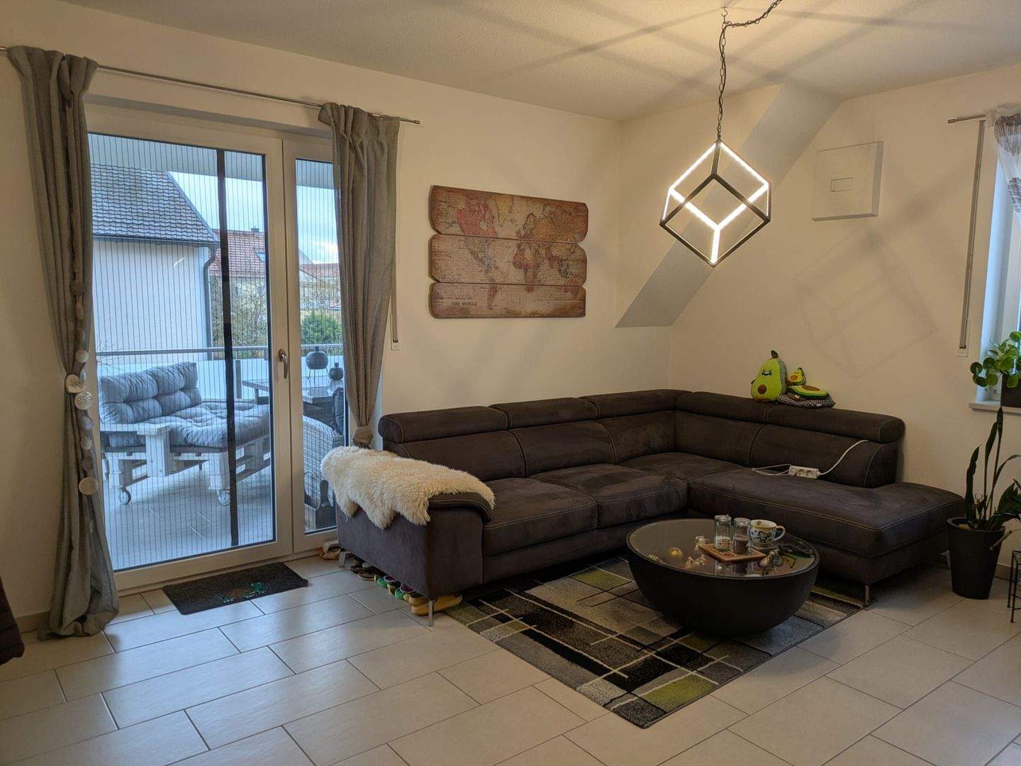 Immobilie in Weichering - Großzügige 2-Zimmer-Eigentumswohnung mit Balkon in bester Lage! - Bild 0