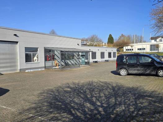 Produktionshalle zum Kauf 899.000 € 710 m² Lagerfläche Industriestraße 5 Hundsangen 56414