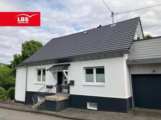 Einfamilienhaus zum Kauf 299.000 € 5 Zimmer 135 m² 614 m² Grundstück Grevenbrück Lennestadt 57368