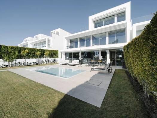 Villa zum Kauf 1.550.000 € 6 Zimmer 263 m² 500 m² Grundstück Sotogrande 11310