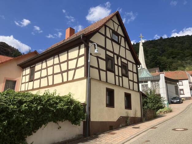 Einfamilienhaus zum Kauf 98.000 € 4 Zimmer 71 m² 133 m² Grundstück Falkenstein Falkenstein 67808