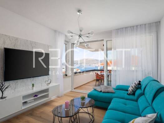 Wohnung zur Miete 800 € 3 Zimmer Okrug
