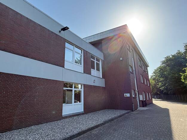 Bürofläche zur Miete 230 € 16 m² Bürofläche teilbar ab 16 m² Hitzhusen 24576