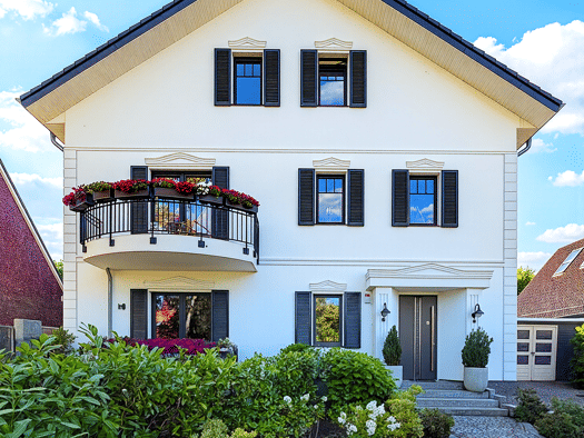 Einfamilienhaus zum Kauf provisionsfrei 9 Zimmer 498 m² 840 m² Grundstück Ahrensburg 22926