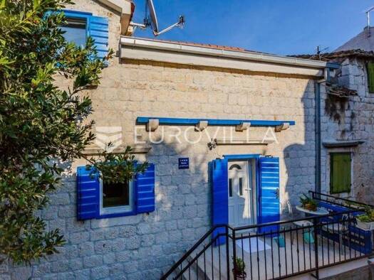 Wohnung zum Kauf 349.000 € 2 Zimmer 66 m² 1. Geschoss Kastel Novi Kaštel Novi