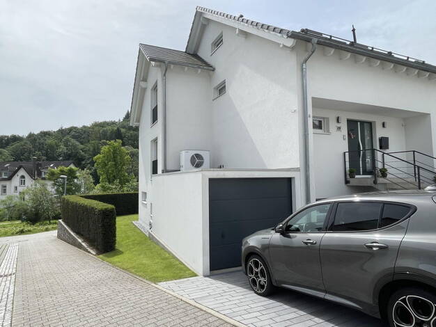 Doppelhaushälfte zum Kauf provisionsfrei 1.190.000 € 8 Zimmer 253 m² 327 m² Grundstück Ebersteinburg Baden-Baden 76530