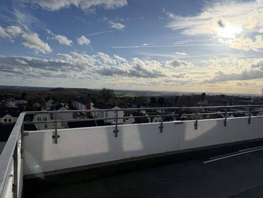 Wohnung zur Miete 680 € 2 Zimmer 70,7 m² frei ab sofort Mitte Velbert 42549