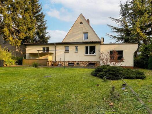 Einfamilienhaus zum Kauf 360.000 € 6 Zimmer 128,5 m² 698 m² Grundstück Neuenhagen bei Berlin 15366