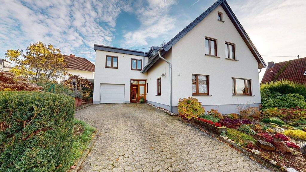 Mehrfamilienhaus zum Kauf provisionsfrei 488.000 € 6 Zimmer 191,7 m² 718 m² Grundstück Gärtnersweg 36 Heimbach-Weis Neuwied 56566