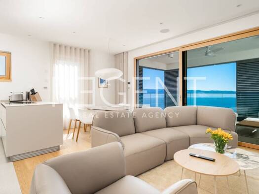Wohnung zur Miete 2.850 € 3 Zimmer 7. Geschoss Stobreč