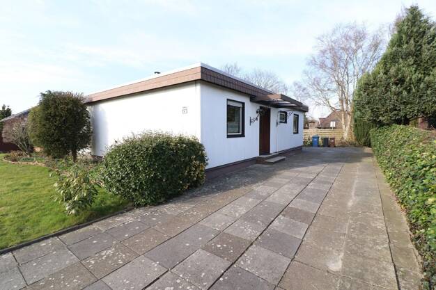 Einfamilienhaus zum Kauf 111.000 € 3 Zimmer 106 m² 866 m² Grundstück frei ab sofort Süd Nordenham 26954