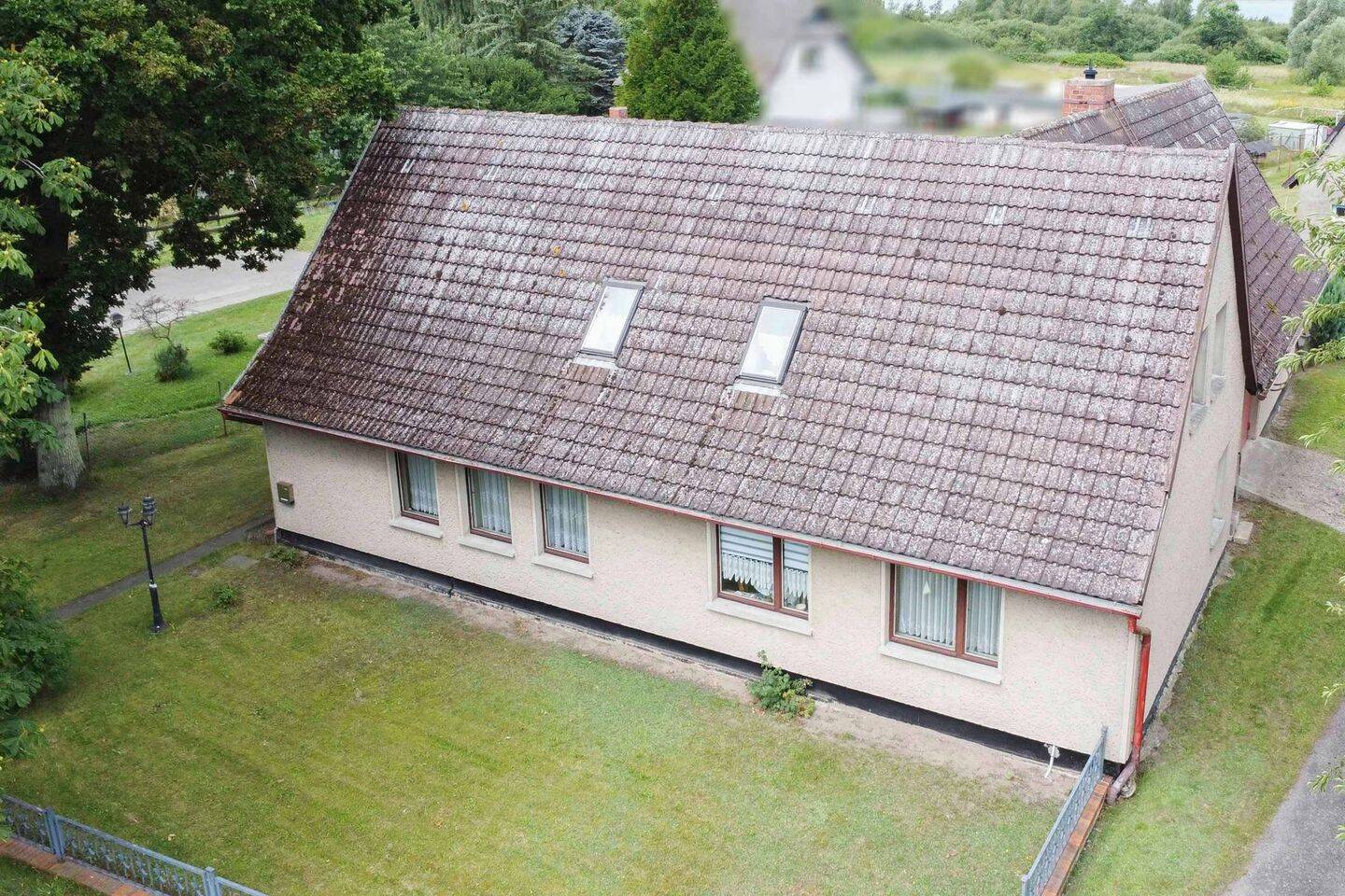Immobilie in Fuhlendorf - Sofort wohlfühlen: 6-Zi.-EFH mit Garten, Garage und 2 Carportstellplätzen in Fuhlendorf - Bild 2