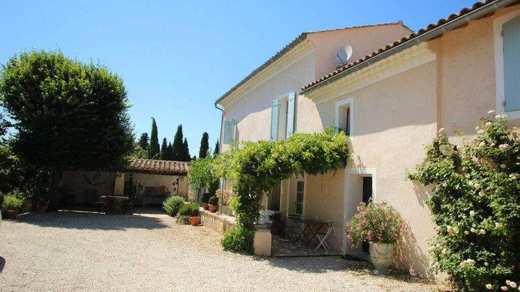 Einfamilienhaus zum Kauf 1.750.000 € 300 m² 30.000 m² Grundstück CAROMB 84330