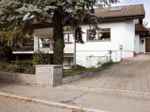 Einfamilienhaus zum Kauf 940.000 € 10,5 Zimmer 262 m² 879 m² Grundstück frei ab sofort Brackenheim Brackenheim 74336