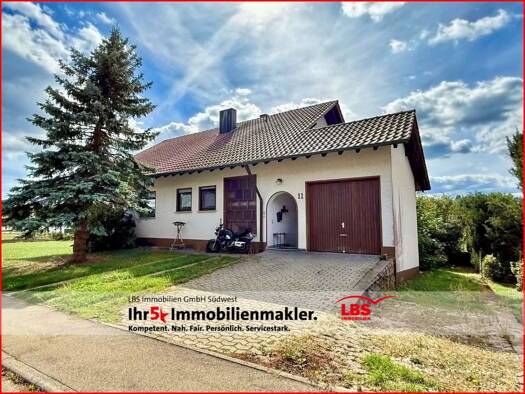 Einfamilienhaus zum Kauf 244.000 € 4 Zimmer 141 m² 586 m² Grundstück frei ab sofort Schwenningen 72477